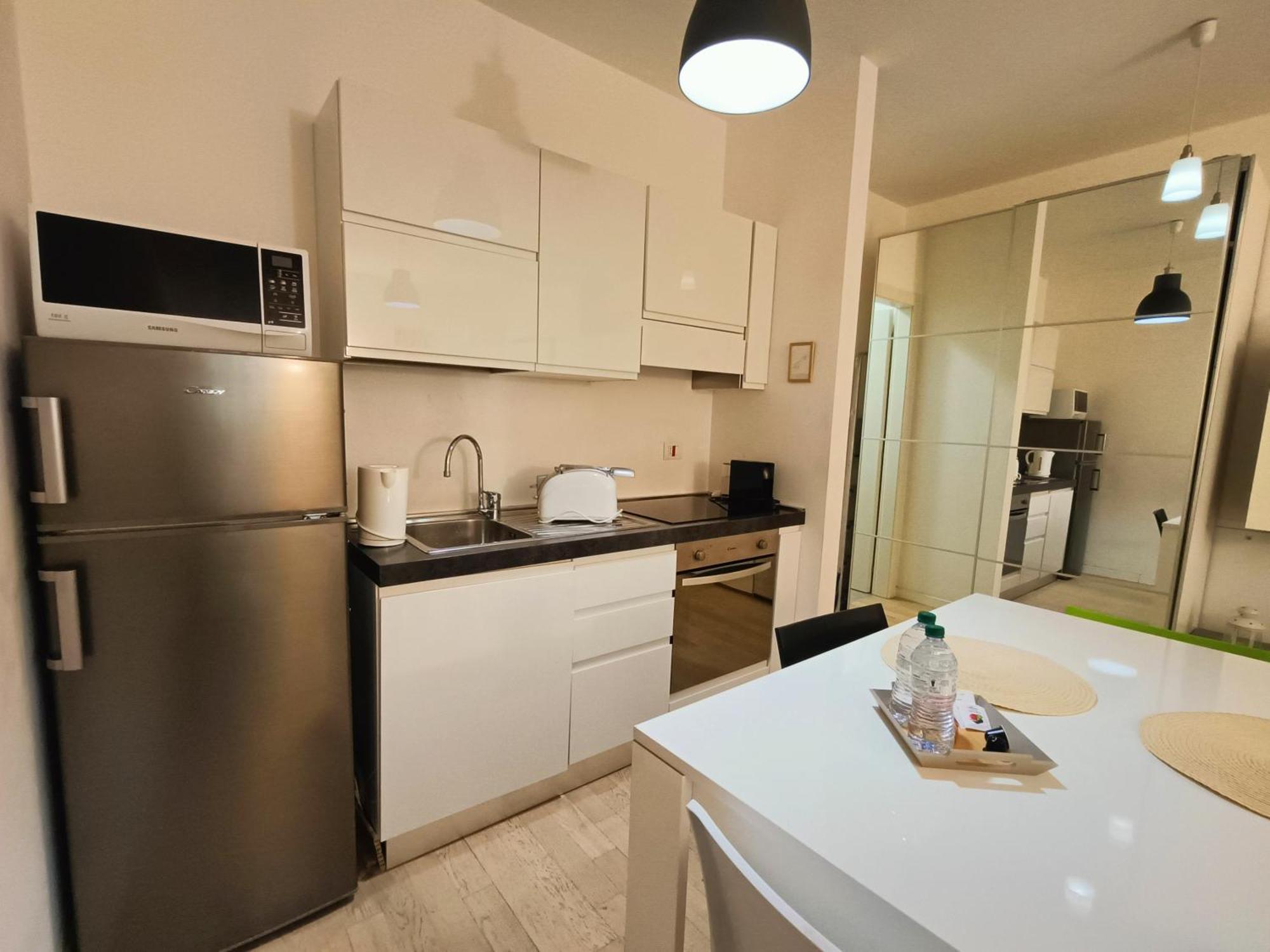 Yr Apartments Milan - Navigli Eksteriør bilde